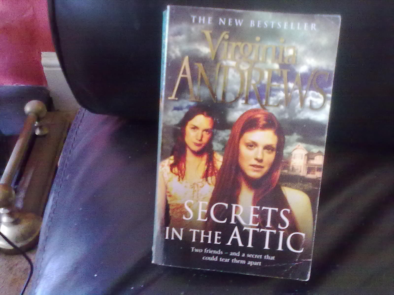 Secrets in the Attic-Virginia Andrews Paperback English Genre Fiction Pocket2010
