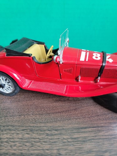 Polistil 1750 scale 1/16 Red TG4 Alfa Romeo Alfetta - Picture 9 of 11