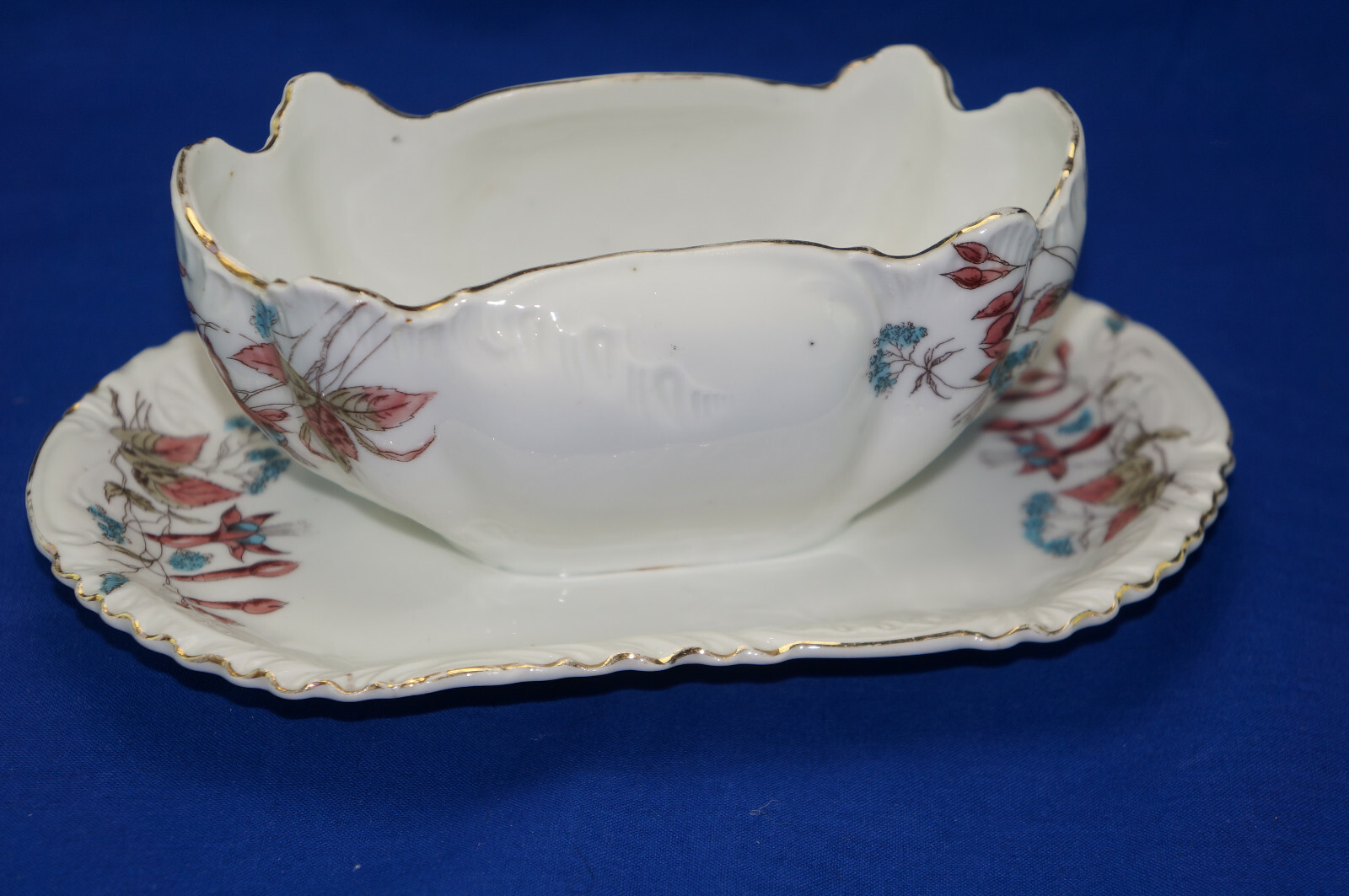 Schwalb Brothers 2368 Gravy Boat or Sauce Bowl with Underplate, 8 3/4"