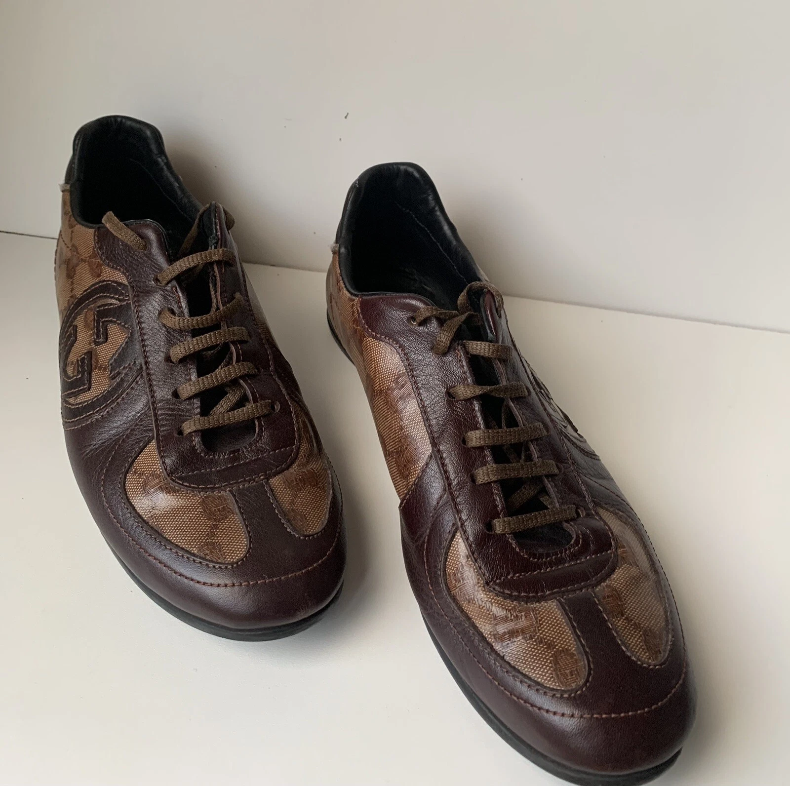 Mocassins plats Gucci en cuir marron femme/homme chaussures unisexes avec lacets pointure 9 »
