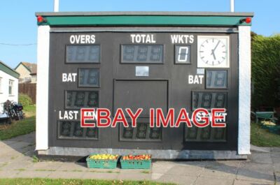 FOTO SCOREBOX COLWALL CRICKET GROUND DIE ELEKTRONISCHE SCOREBOX WURDE AM 31S geöffnet