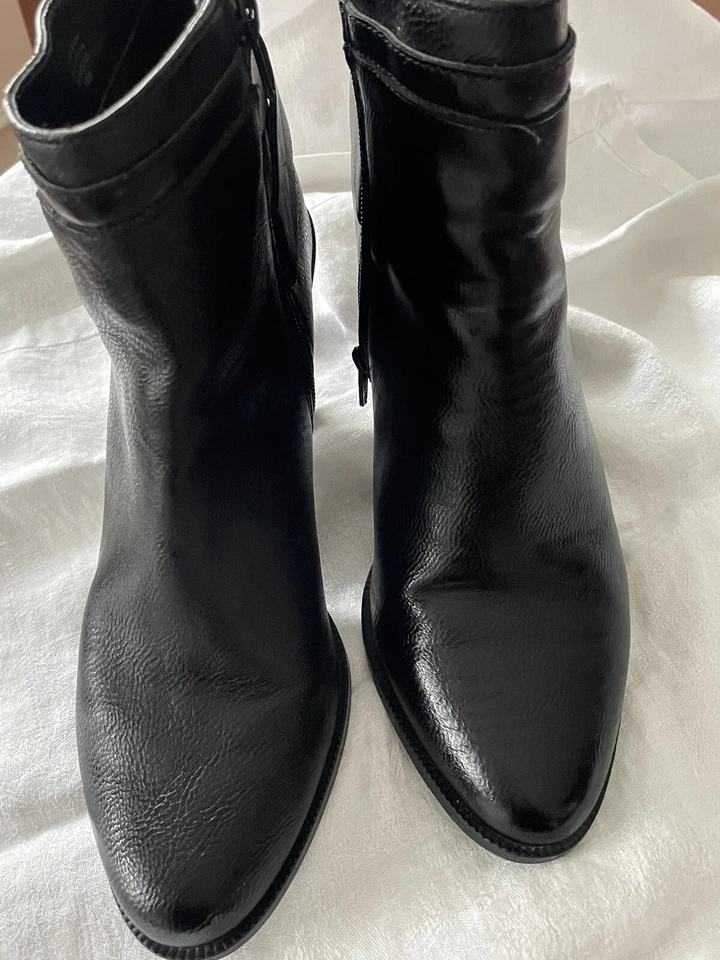 Botines Bar lll Dove para mujer imitación cuero detalles metálicos cremallera talla 10 Foto 2 de 4