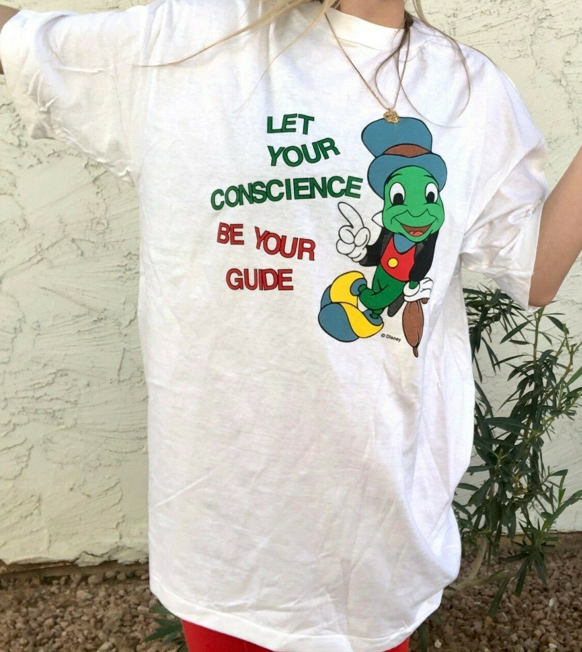 Vintage 90's Disney Jiminy Cricket Graphic Tee Single… Gem