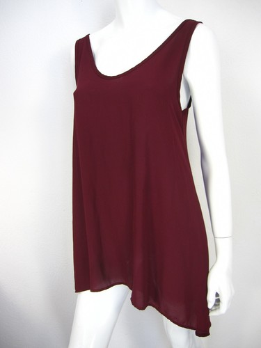 Blusa Top Sin Mangas Cuello Redondo Pisadas Pintadas Talla XS Roja Alta Baja - Imagen 5 de 15