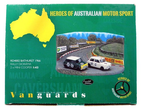 VANGUARDS ESCALA 1:43 RD4002 BATHURST 1966 2X MINI COOPER RALLY DIORAMA - Imagen 4 de 4