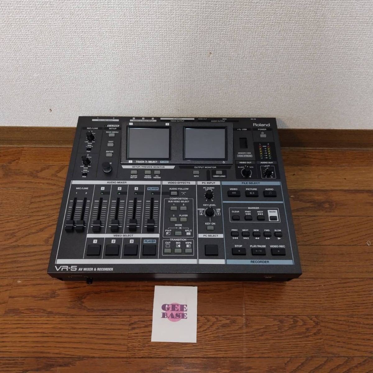 Roland VR-5 Multi-format AV Mixer Video Switcher and Recorder