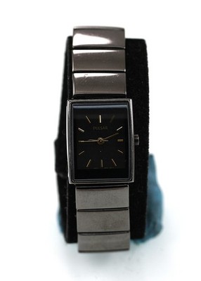 Pulsar Damen Schwarze Uhr Gold Edelstahl Rechteck Wasserdicht Quarz