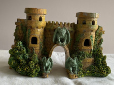 Exotic Environments Cobblestone Castle Walls with Gargoyles -aquarium ornament