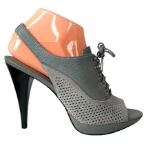 Kenneth Cole New York Perforated Leather Slingback Heels in Gray Women's Sz 7.5M