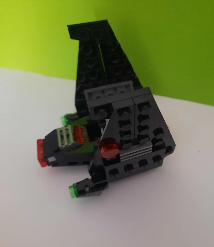 LEGO Star Wars 75264 Kylo Ren's Shuttle Microfighter, photo 2 sur 2