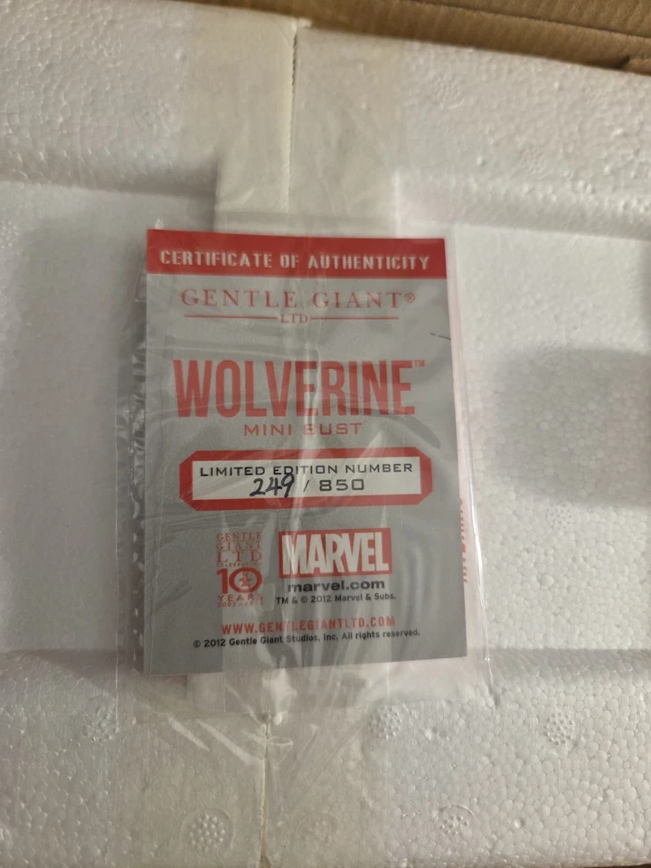 Marvel Wolverine Mini Busto por Gentle Giant Clásico X-Men Traje RARO Usado 249/850 Foto 2 de 4