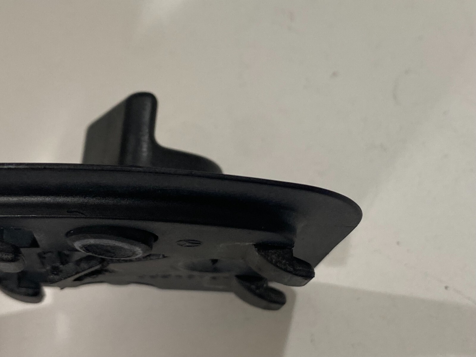 Genuine Mercedes Benz Cover Bezel Handle Holder PA6+EPDM-GF15  