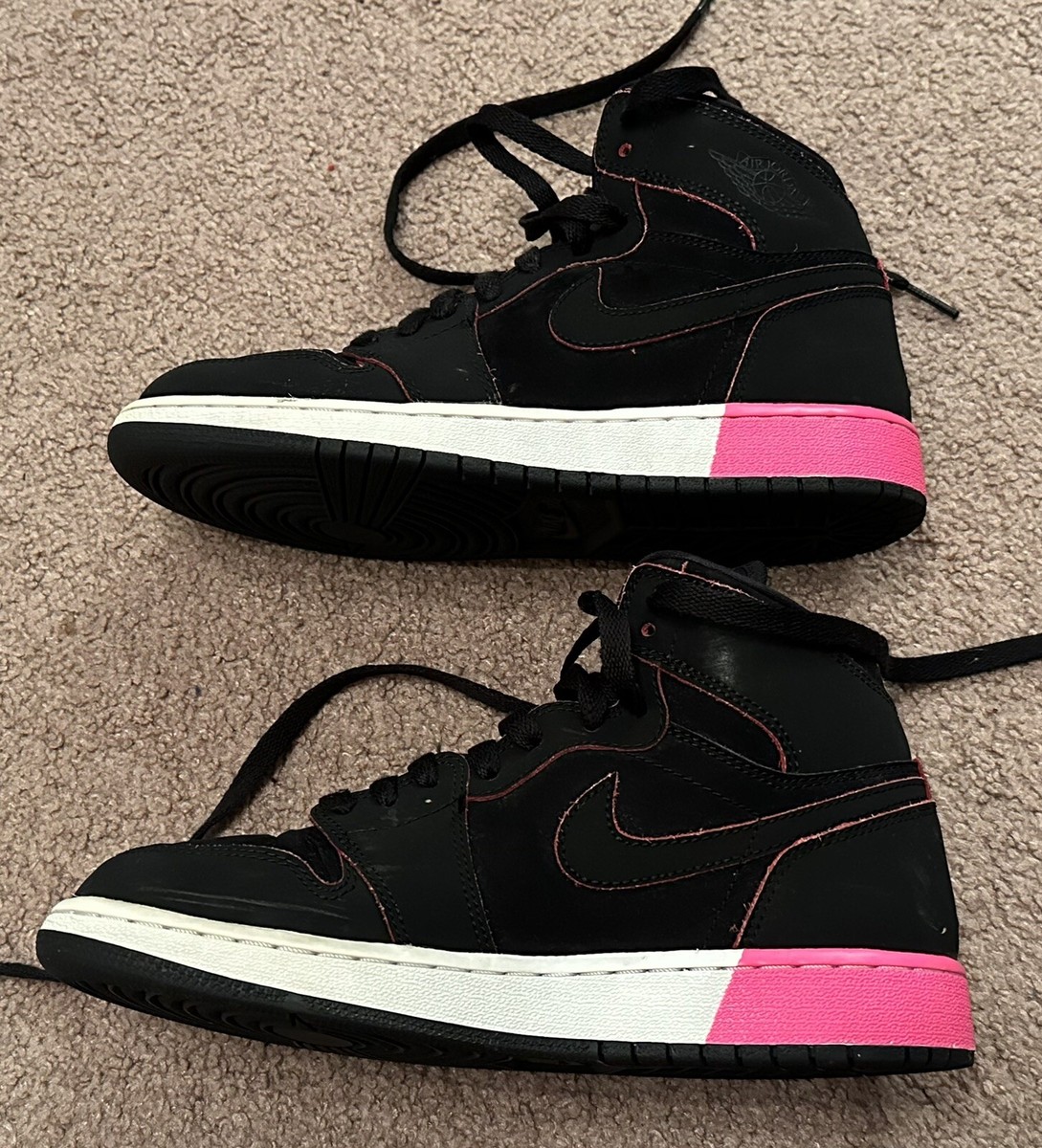 靴 NIKE JORDAN1 RETRO HIGH BLACK HYPER PINK Air Jordan 1 'Black & Hyper Pink' Release Date. Nike SNKRS