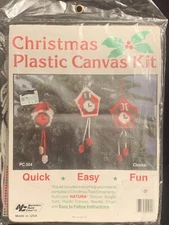 National Yarn Crafts Christmas Plastic Canvas Kit NEW