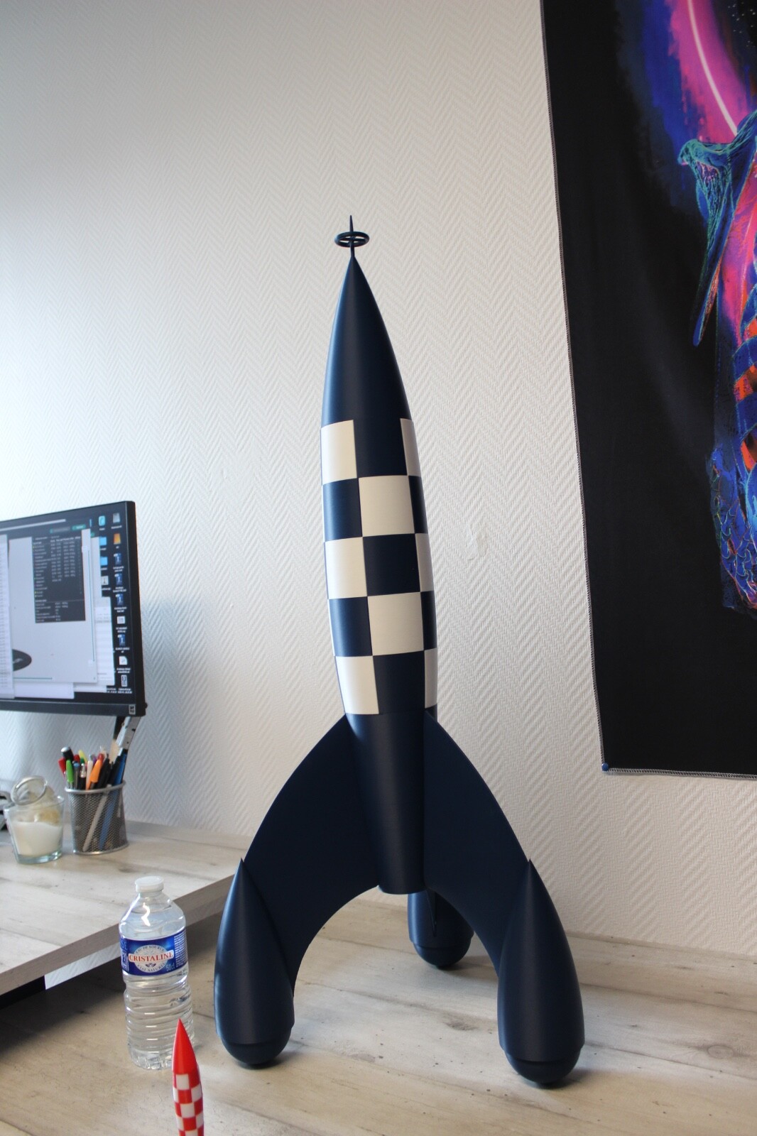 Fusée Tintin 85cm en résine : grande maquette de collection rouge et blanche