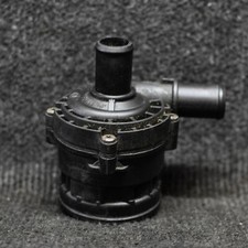 Pompe à eau Renault MEGANE