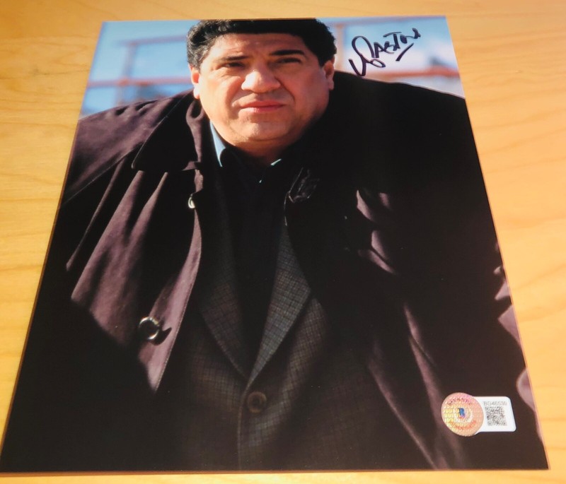 Vincent Pastore Signed The Sopranos Salvatore Bonpensiero 8x10 Photo Beckett