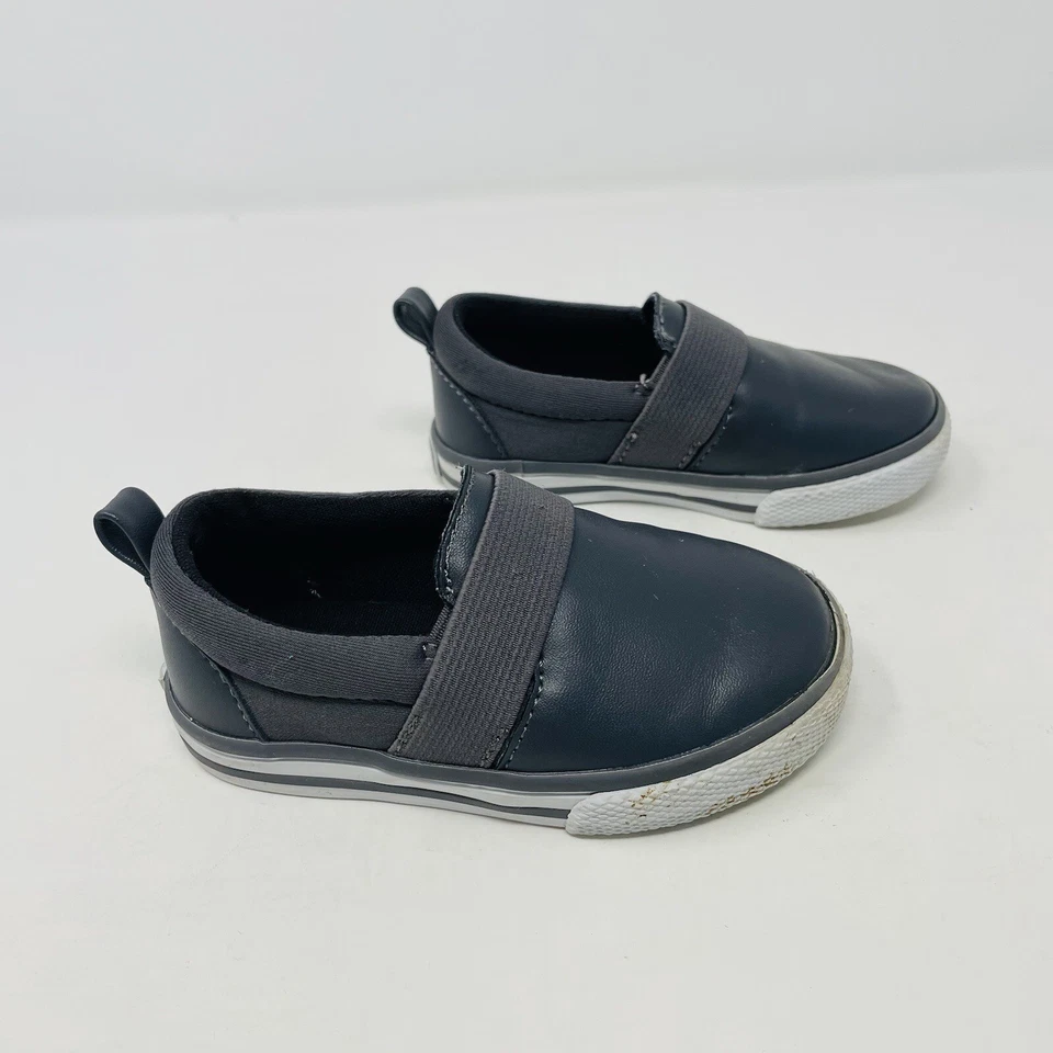 Zapatos mocasines informales sin cordones Crazy 8 para niños pequeños talla 5 en gris S4 Foto 3 de 4