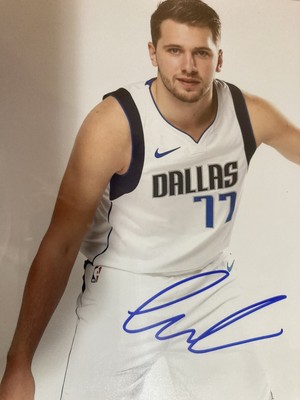 Photo Dédicacée Signée Luka Doncic 8x10 - Authentifiée JSA, Mavericks