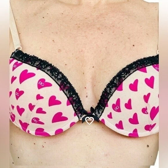 Dolce & Gabbana de colección. Sujetador de abrigo 00s Y2K rosa corazón 32C estrás Foto 2 de 4