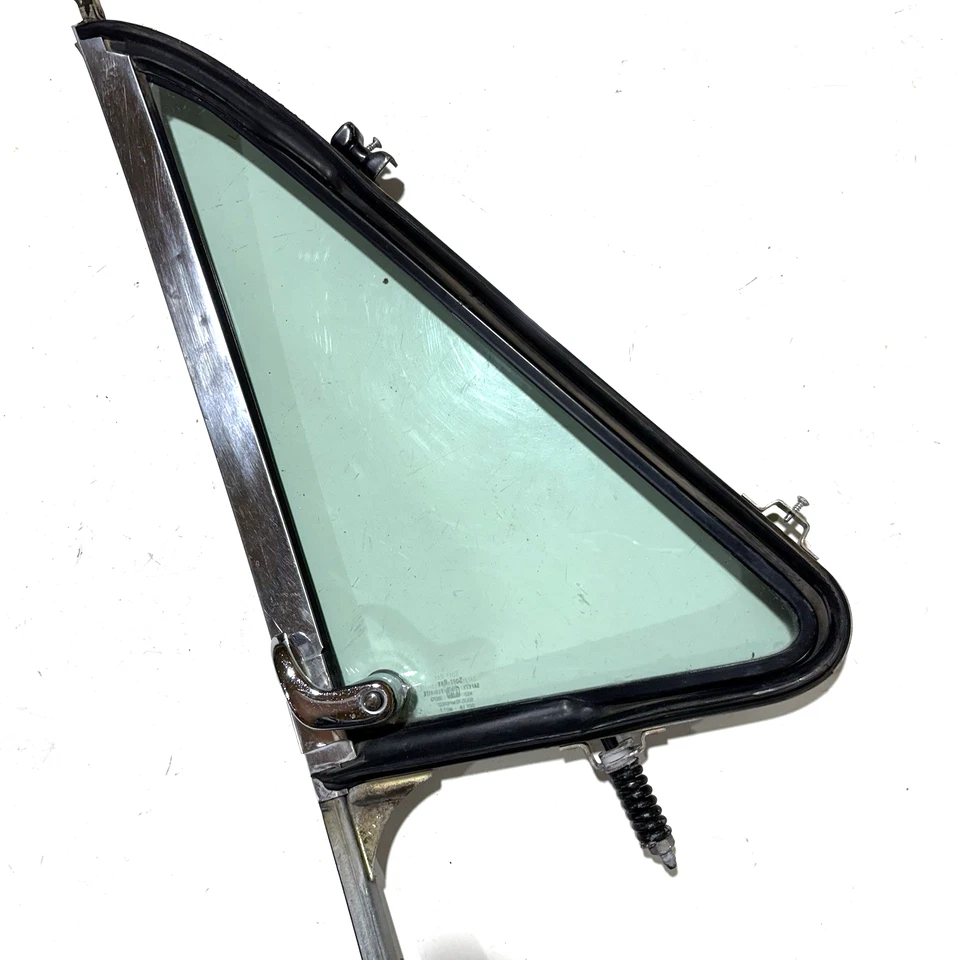 1971-1995 Chevrolet G-Series vent glass LH (driver wing window) G10, G20, G30 - Image 2 of 4