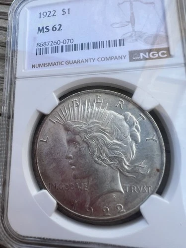 1922 -  $1 Peace Silver Dollar . Eagle on reverse  NGC Graded MS62  Mint State