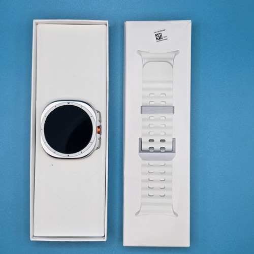 Samsung Galaxy Watch Ultra LTE -47mm Sapphire White, Marine Band White-Excellent - Picture 4 of 8