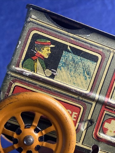 ANTIQUE TIN AMBULANCE 1920’s TOYS LITHOGRAPHED RARE TOY - Picture 15 of 20