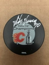 Mike Vernon 89 Cup Team Calgary Flames Auto Champion Series Puck with COA