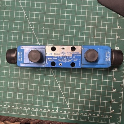 Eaton Vickers Hydraulic Valve - DG4V-3-6C-M-U-H7-60 Directional Control Valve