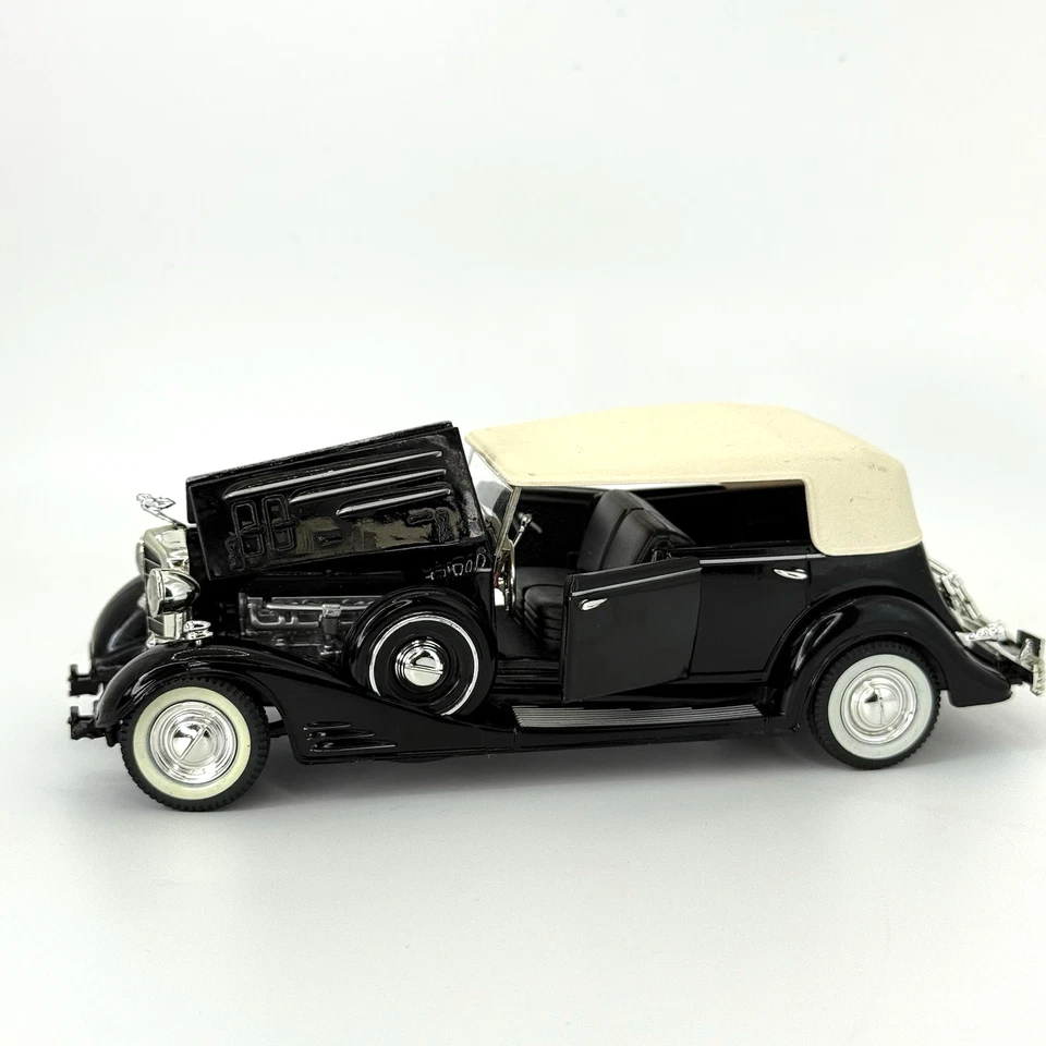 VTG 1933 Cadillac Fleetwood Convertible Diecast Car Black Cream Top READ 1:32 - Image 2 of 4