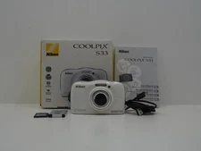 Nikon Coolpix S33 13.2MP Full HD Waterproof Digital Camera White in box