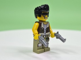 LEGO Monster Fighters Frank Rock Minifigure mof015 w/ Revolvers - DAMAGED HAIR