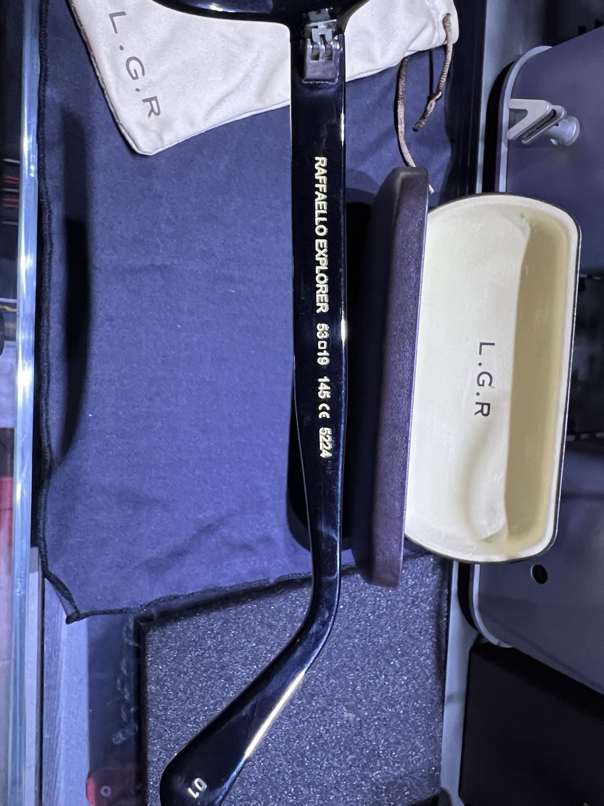 Picture 4 of 10