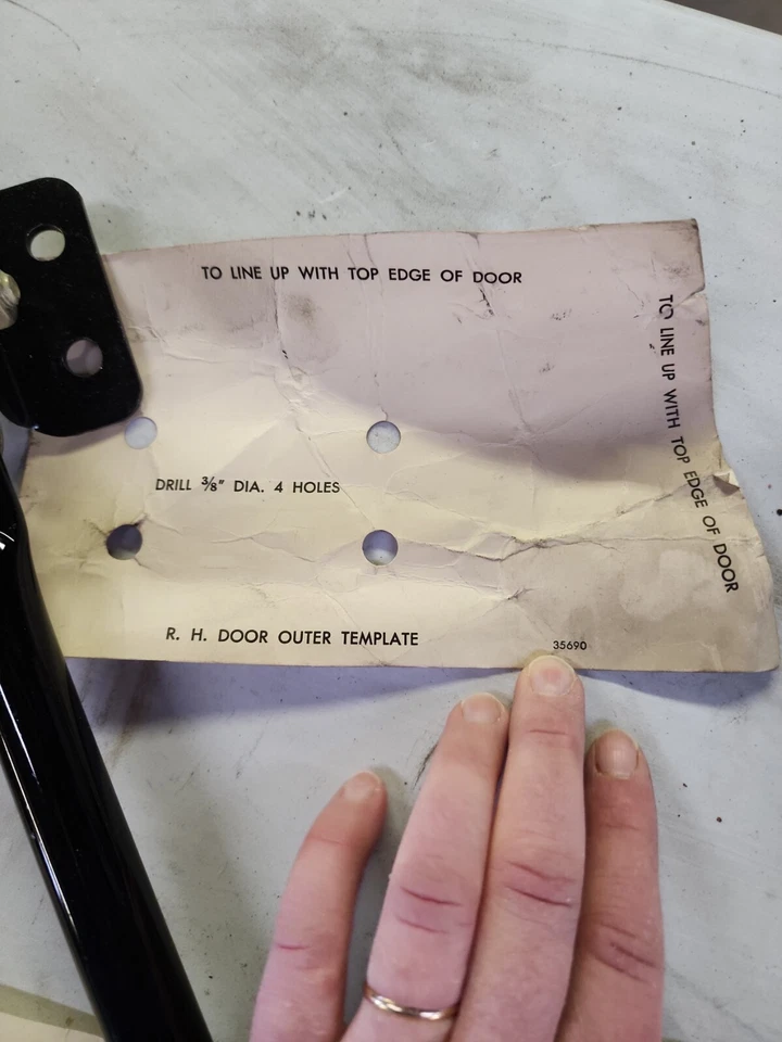 Brazo de espejo retrovisor NOS KD 114K con soporte Chevrolet GMC 1960-1961 negro - ¡Completo! Foto 4 de 4