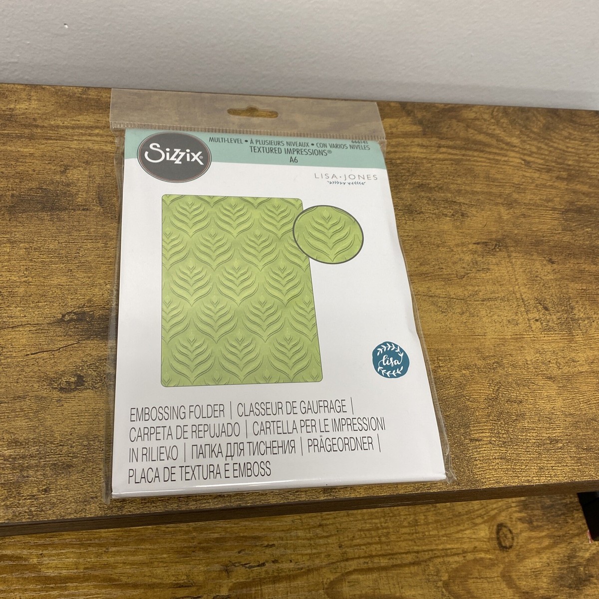 Sizzix Multi-Level Textured Impressions By Lisa Jones-Palm Repeat