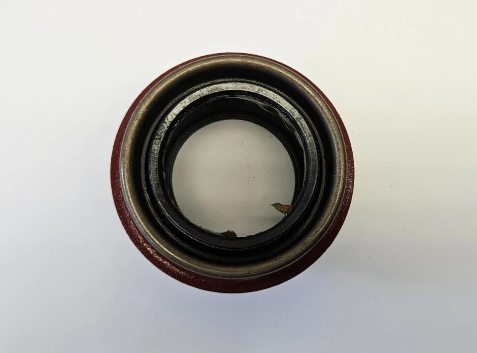 1965-1976 Dodge Plymouth Chrysler Transmission Output Yoke Seal 3515383 NOS - Image 4 of 4