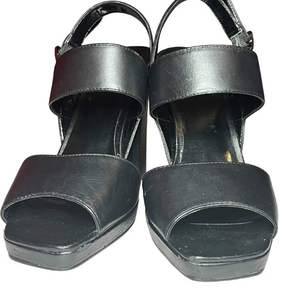 Sandálias plataforma Charles by Charles David pretas boho - Imagem 4 de 4