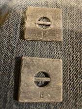 Colnial Times Buttons Square