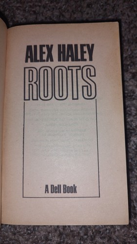 Roots - Alex Haley (1977) 3rd Dell Printing PB - Picture 4 of 9
