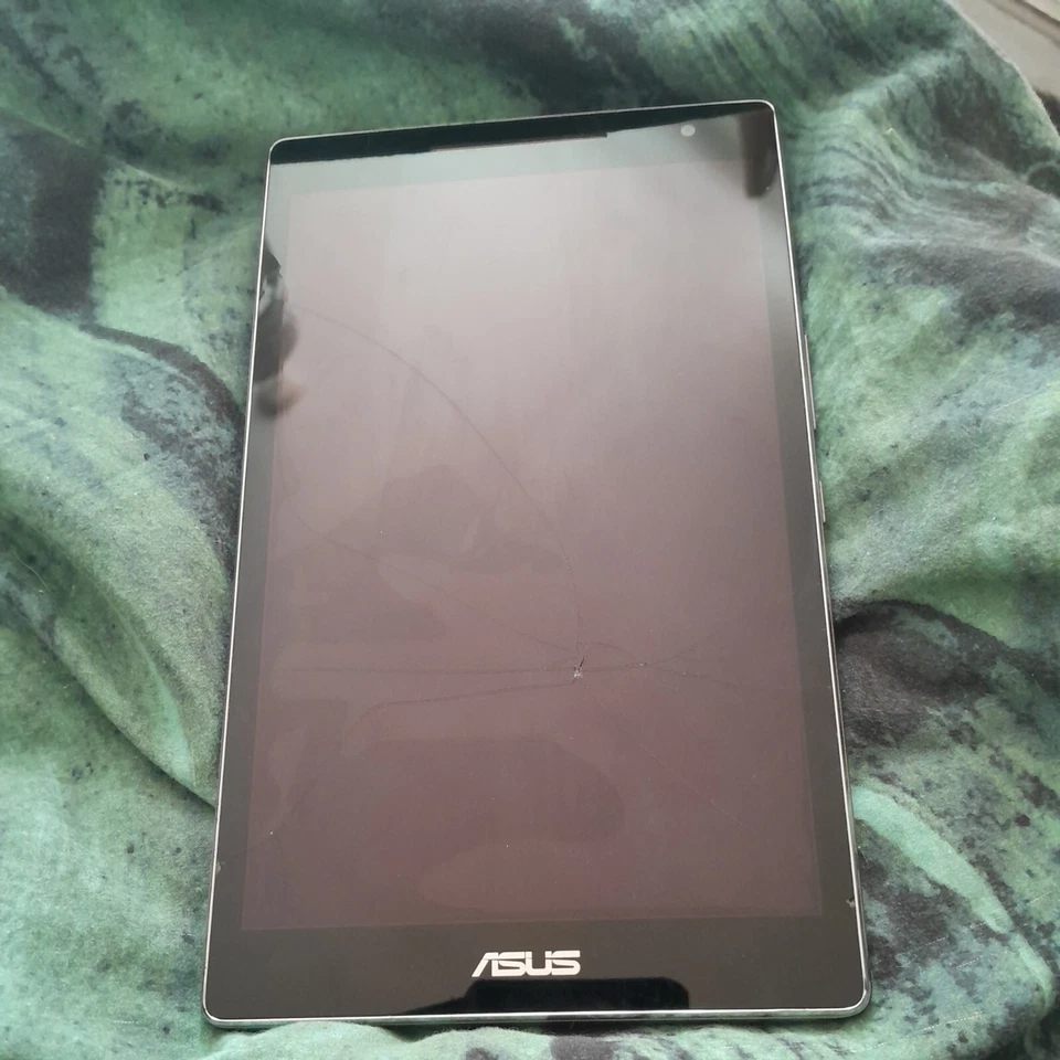 ASUS ZenPad C 7.0 Z170C 16GB, Wi-Fi, 7in - Black - Image 2 of 3