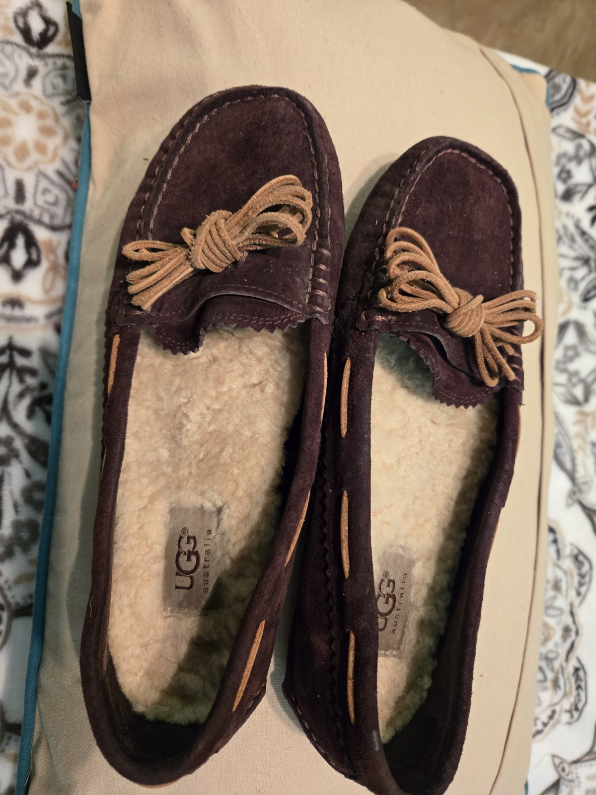 UGG MEENA JAVA SUEDE  MOCCASIN, SHEARLING  Size 7… - image 7