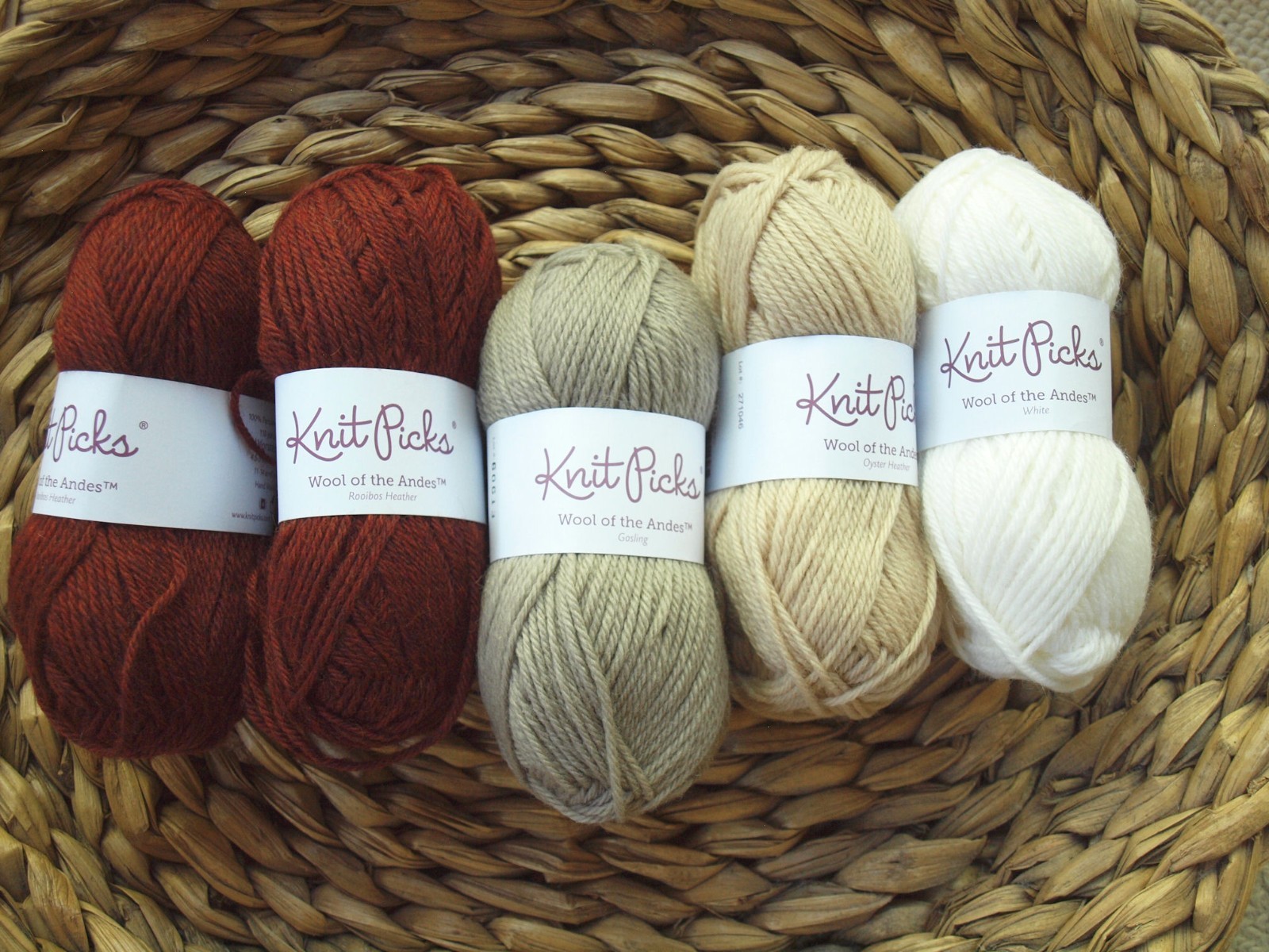 7 skeins Knit Picks Wool of the Andes Worsted wool yarn - 5 colors