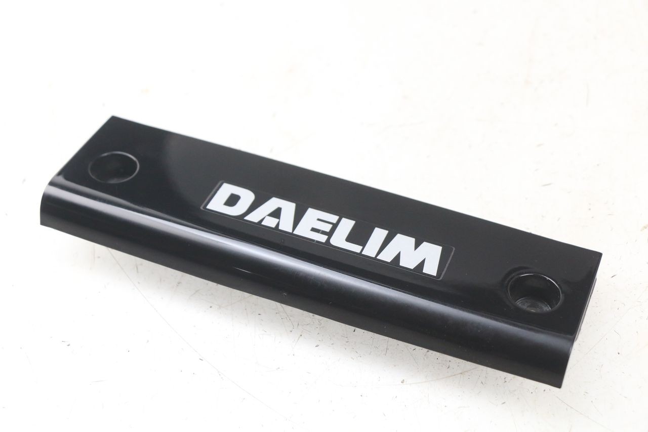 Giunzione carenatura posteriore inferiore - DAELIM S2 FI 125 (2008 - 2017)