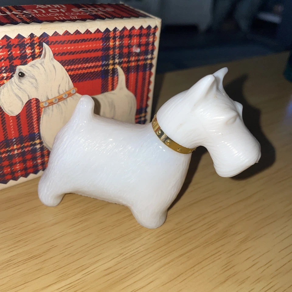 ¡NUEVO! Colonia Avon Queen of Scots Cotillion (1 fl oz) Foto 2 de 4