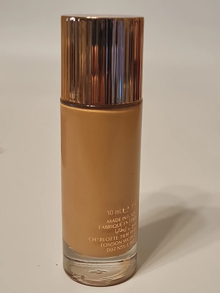Charlotte Tilbury Hollywood Flawless Filter 5 TAN Scuffed Bottle Please Read - Image 3 of 4