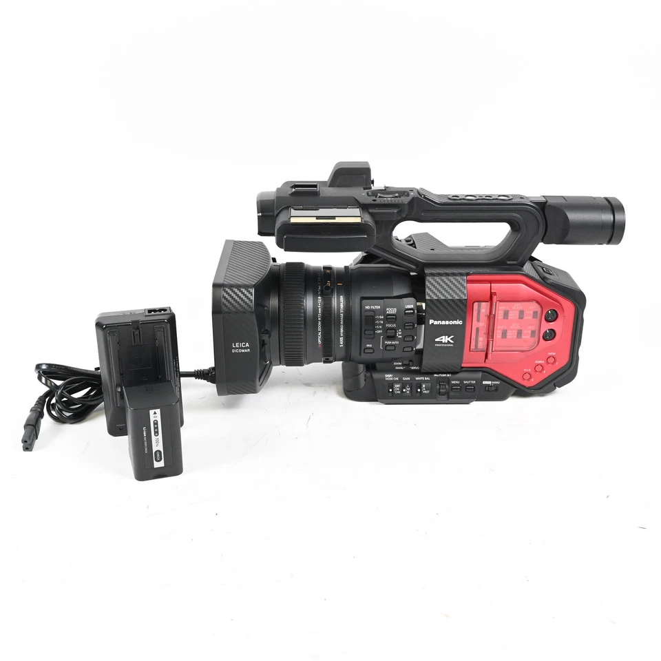 Filmadora Panasonic AG-DVX200 4K com Lente Leica 13x #024