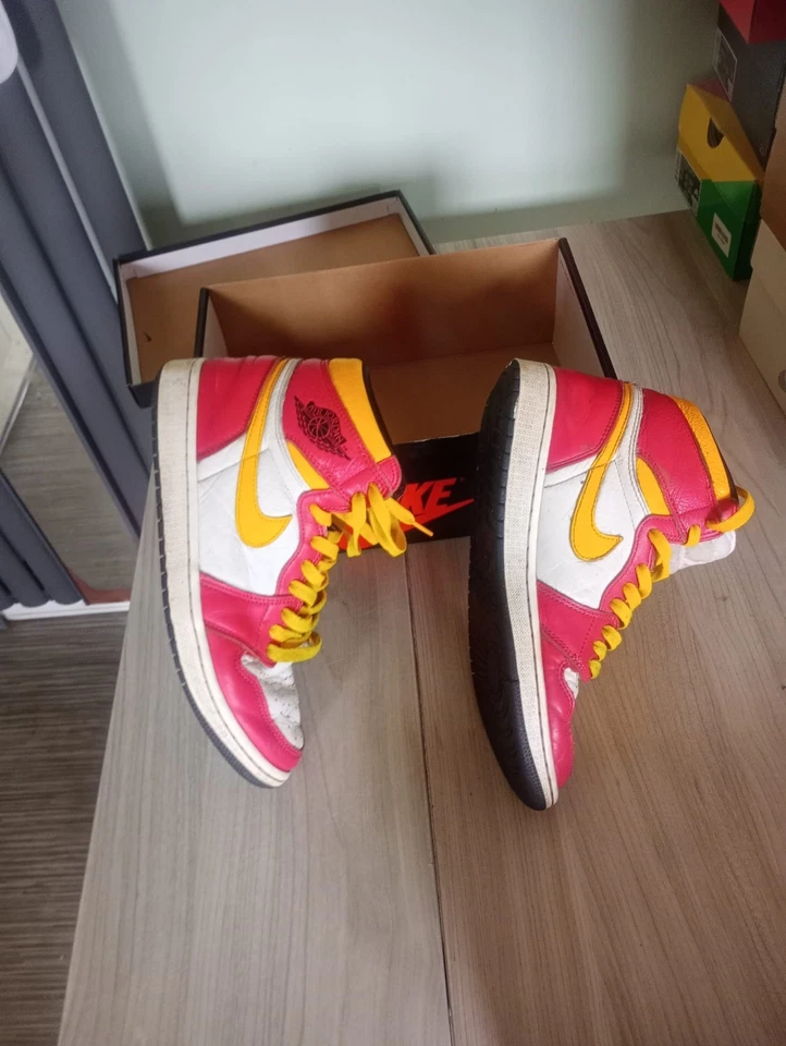 nike air jordan 1 retro high og ‘light fusion red’ uk8 BNWB, photo 2 of 5