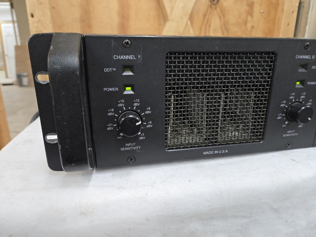 Peavey CS-800 Stereo Two-Channel Power Amplifier Amp 400 Watts Per