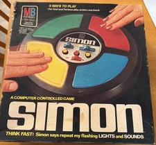 Vintage 1978 Simon electronic memory game in box With Manuals Tested